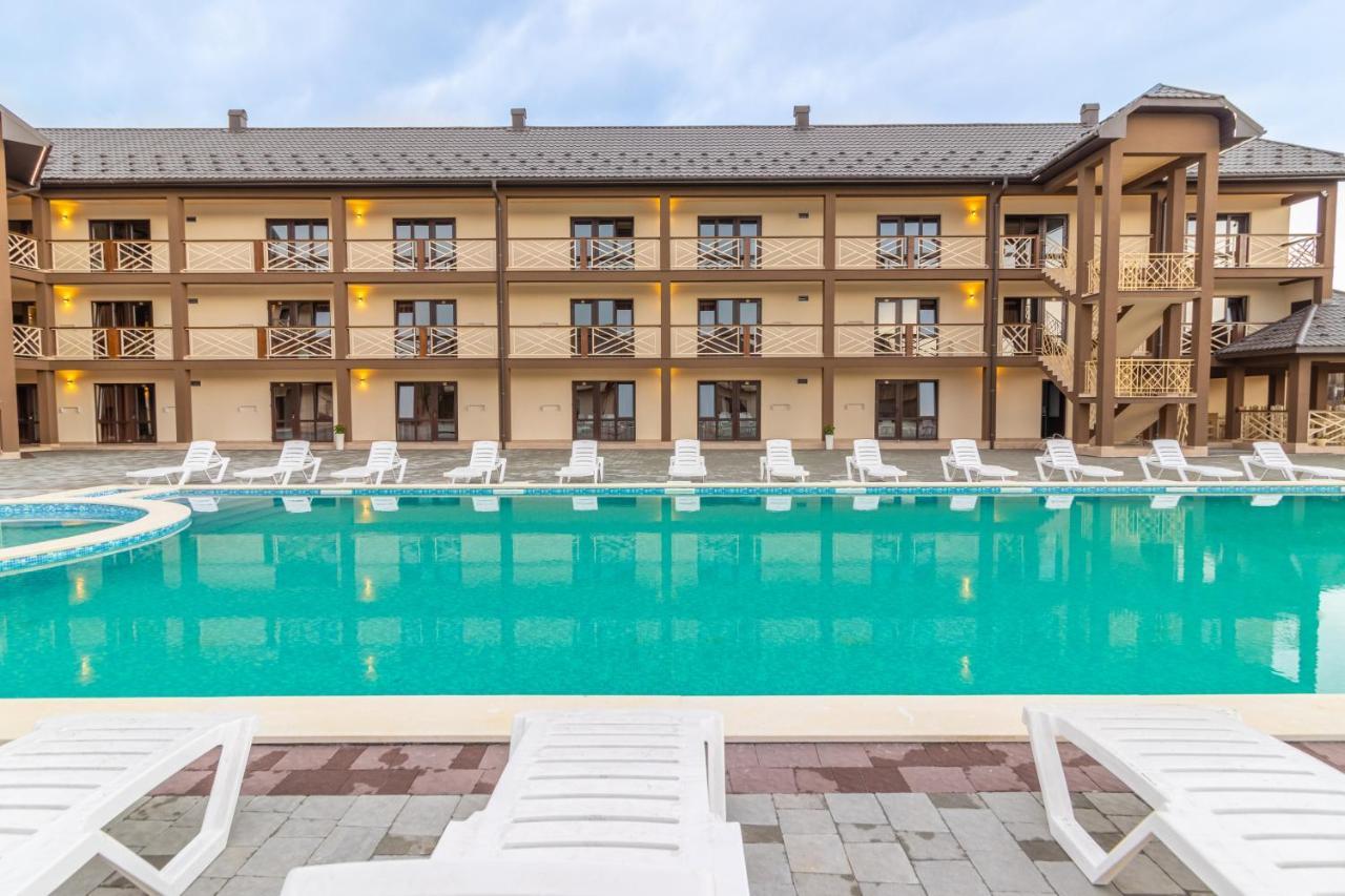 Hotel Nikoletta Solotvyno Exterior foto