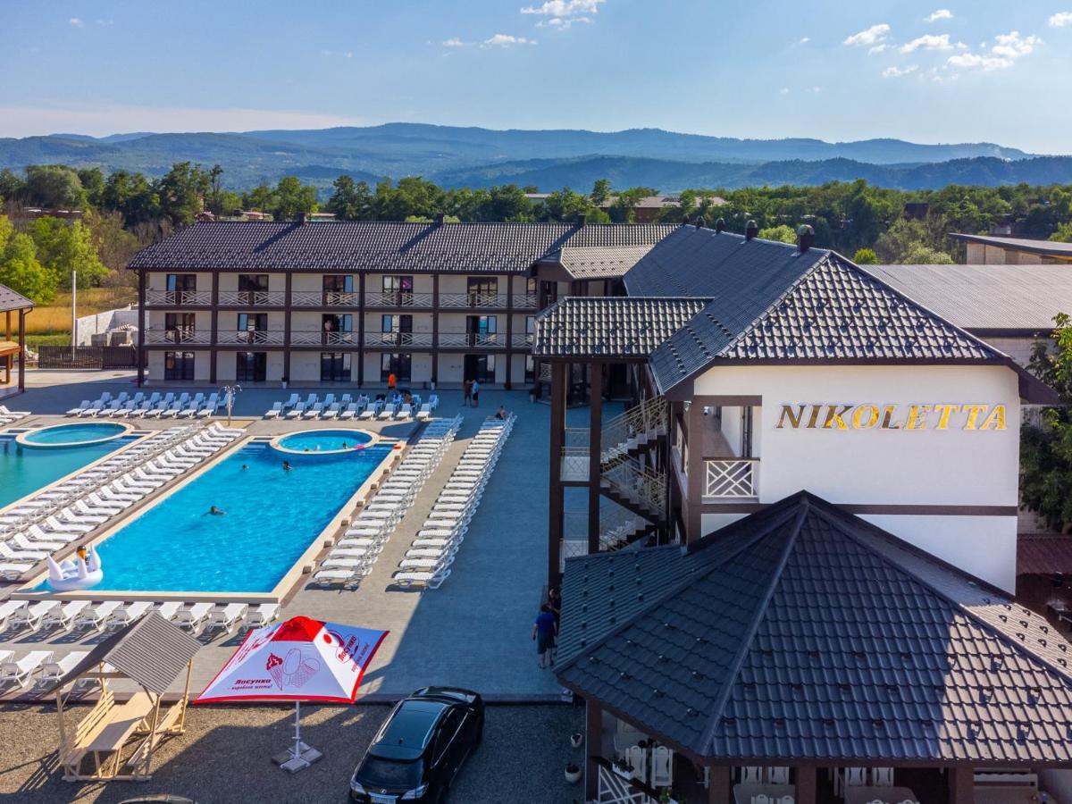 Hotel Nikoletta Solotvyno Exterior foto