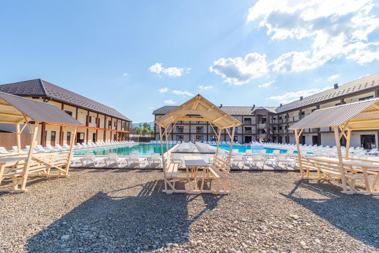 Hotel Nikoletta Solotvyno Exterior foto
